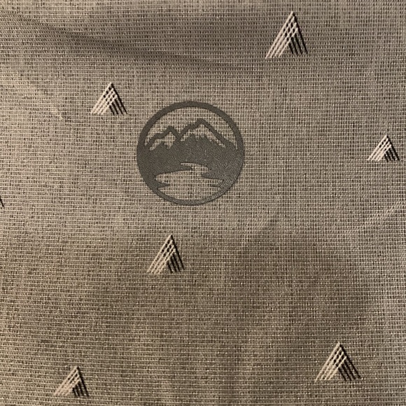 NWOT Wind River Outfitting Company shirt - Picture 9 of 12